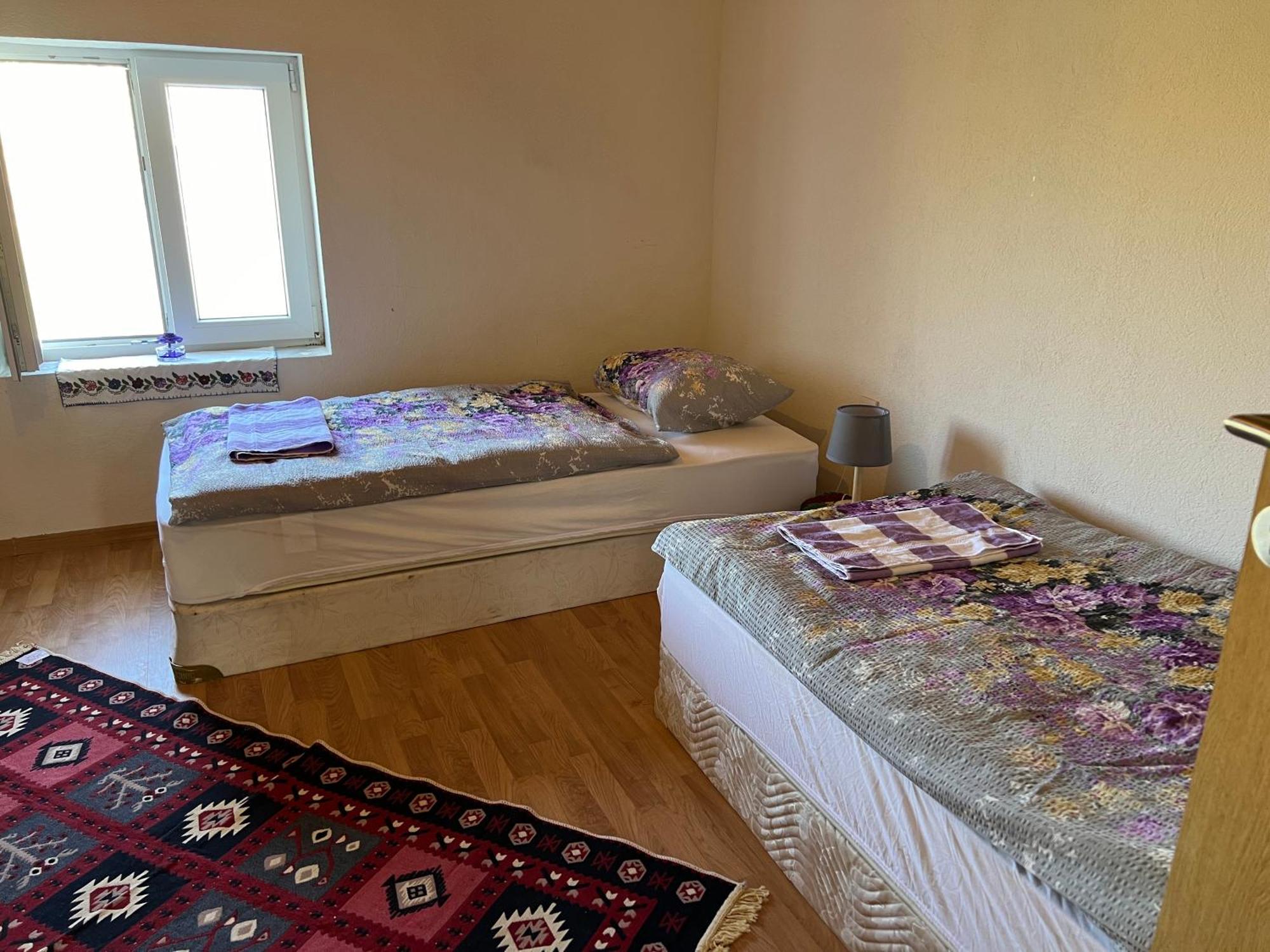Bed and Breakfast Kod Kapetana Tea Gornji Lukomir Exterior foto