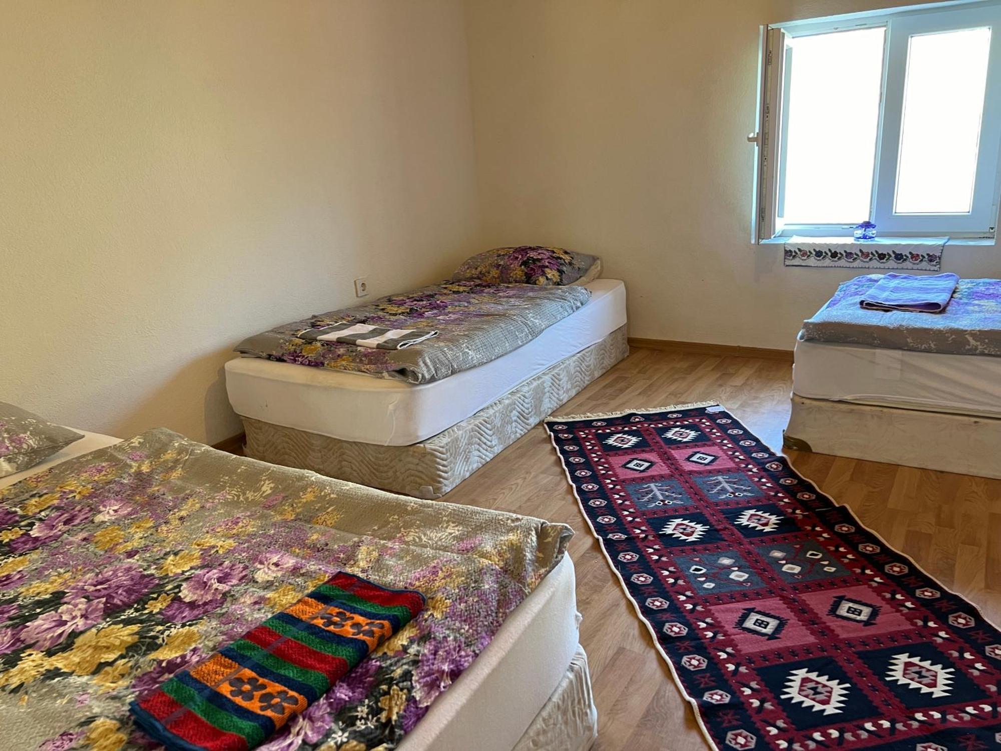Bed and Breakfast Kod Kapetana Tea Gornji Lukomir Exterior foto